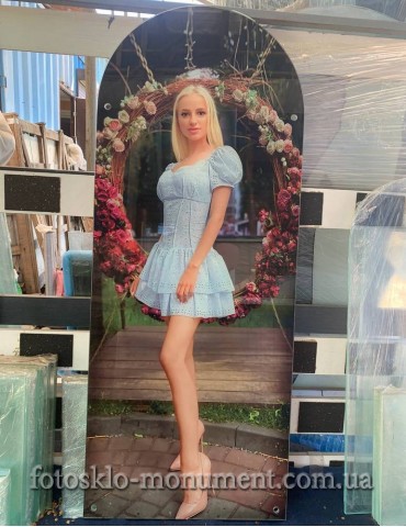 Фотоскло в повний зріст №151