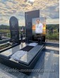 Памятник из черного и серого гранита с фотостеклом