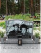 Семейный памятник из гранита с фотостеклом
