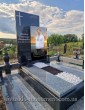 Памятник из черного и серого гранита с фотостеклом