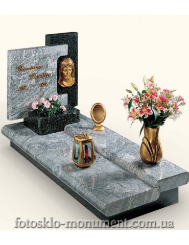 Пам'ятник з мармуру Італія 25