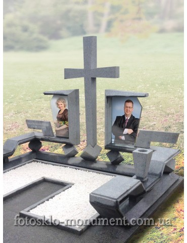 Дизайнерський пам'ятник з хрестом і портретами в склі