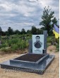 Пам'ятник військовому з фото під склом