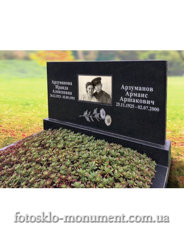 Пам'ятник на колумбарій з фотоскла