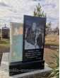 Памятник из черного гранита с фотостеклом