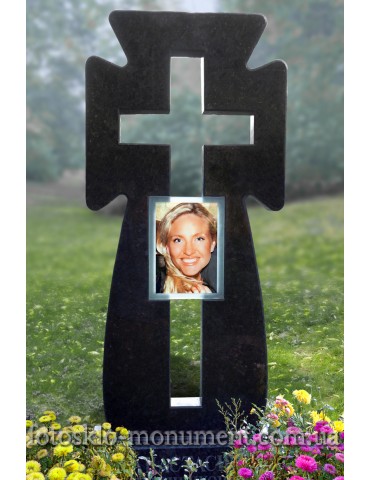 Памятник из лабрадорита - Казацкий крест
