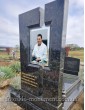 Пам'ятник із граніту з фотосклом